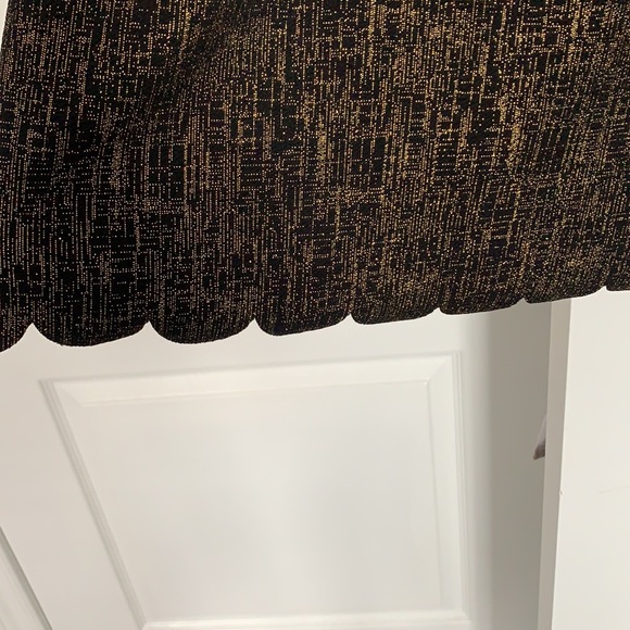 Black dress with gold sparkle - Picture 4 of 6